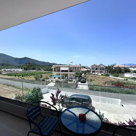 公寓 Central Studios Apartments 阿利卡纳斯