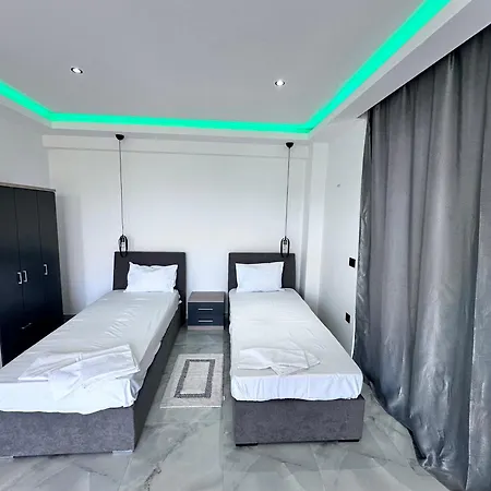 Central Studios Apartments * 阿利卡纳斯
