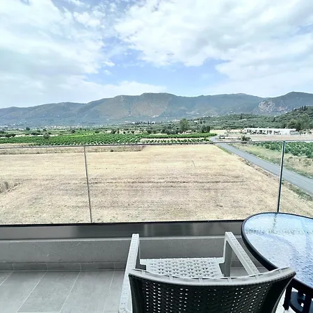 Central Studios Apartments Апартаменты Аликанас